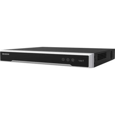 16 csatornás PoE NVR; 256/256 Mbps be-/kimeneti sávszélesség; riasztás I/O